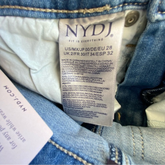NYDJ Slim Bootcut Denim Slimming Lift Tuck Tech Jeans Sz 00 24 - Picture 3 of 10